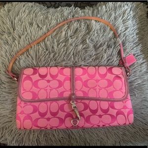 Authentic vintage Coach pink small shoulder purse